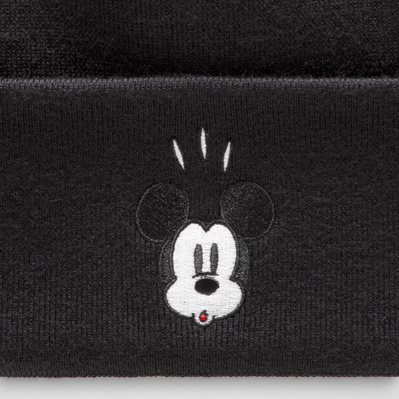 Disney x lululemon Warm Revelation Beanie, black, NWT - Picture 4 of 7